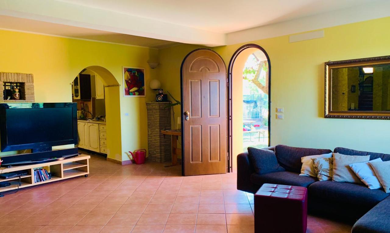 Villa Sarno Montesilvano Bagian luar foto